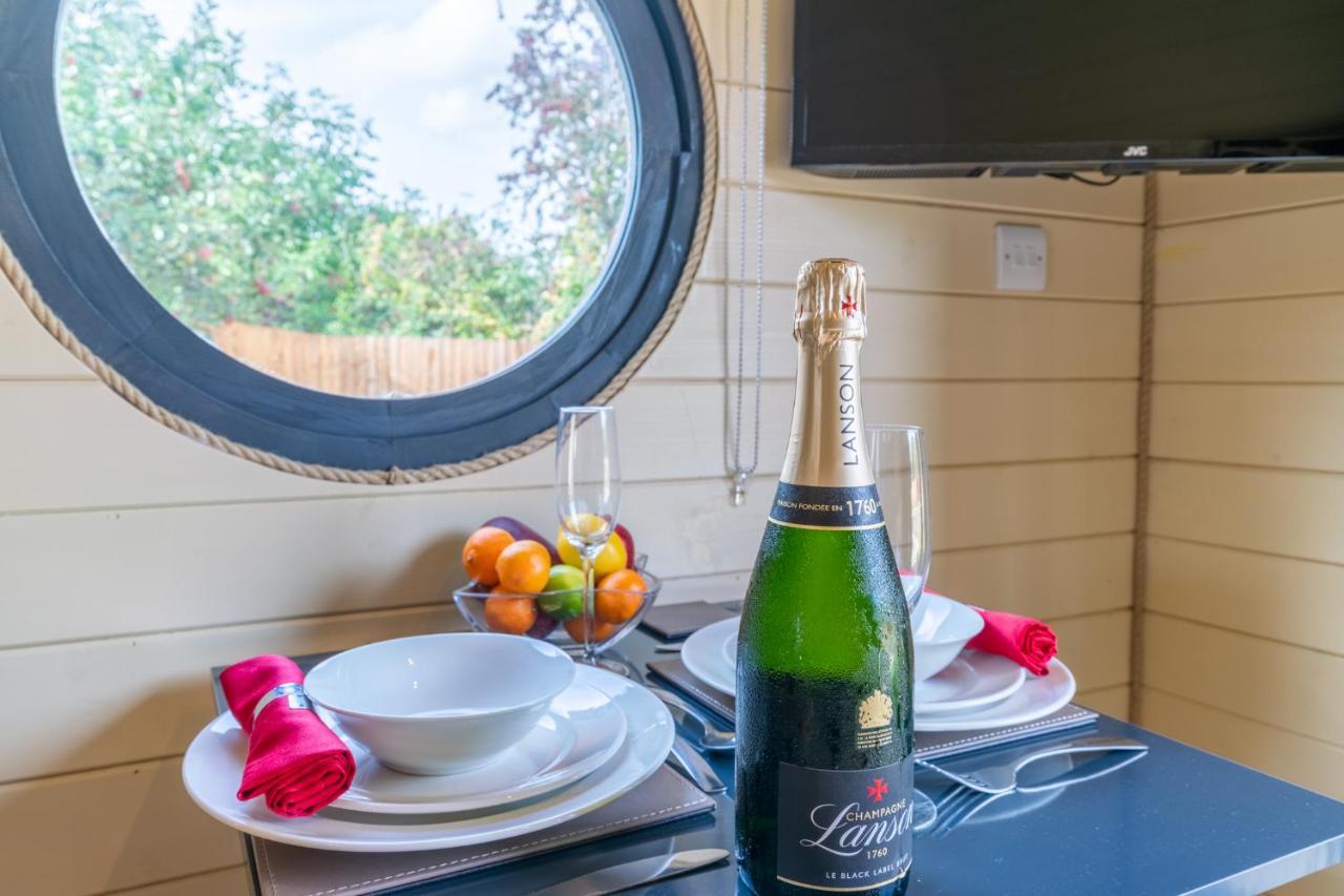 Alderton  Laburnum Farm Estate 빌라 외부 사진